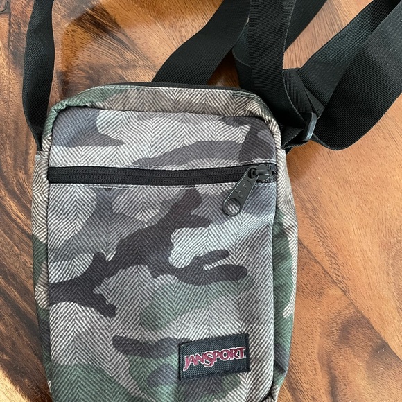 Jansport FX Bag Camo - Picture 1 of 2